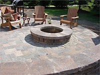 Multiple types of pavers in one patio