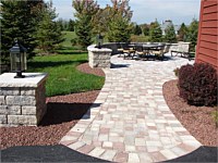 Multiple types of pavers in one patio