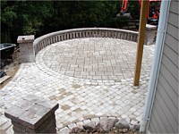 Multiple types of pavers in one patio