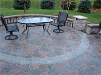 Multiple types of pavers in one patio