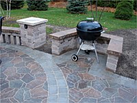 Multiple types of pavers in one patio